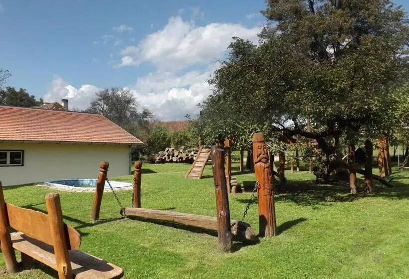 Retkeilymaja Ginti Panzió, őrség