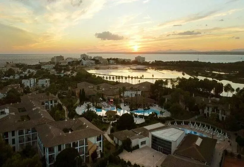 Отель blau colònia sant jordi