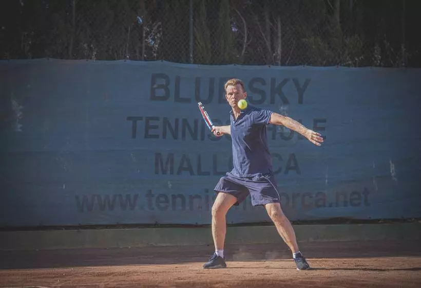 Отель blau colònia sant jordi