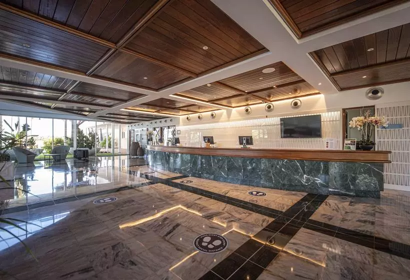 Отель blau colònia sant jordi