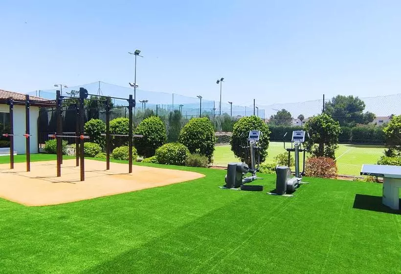 Отель blau colònia sant jordi