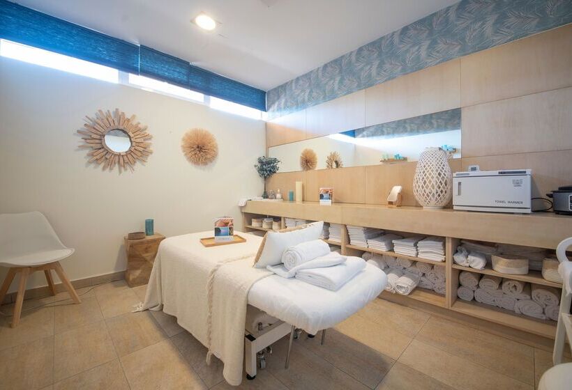 Hotel blau colònia sant jordi