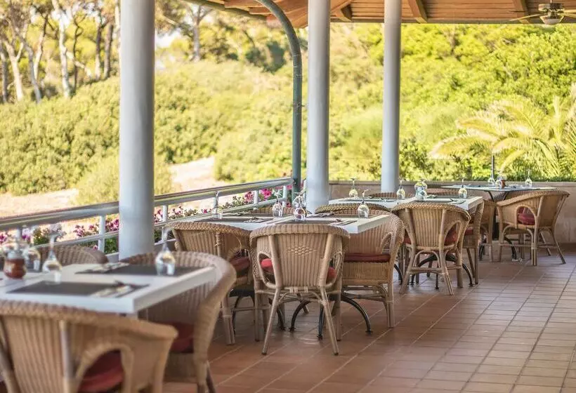 Отель blau colònia sant jordi