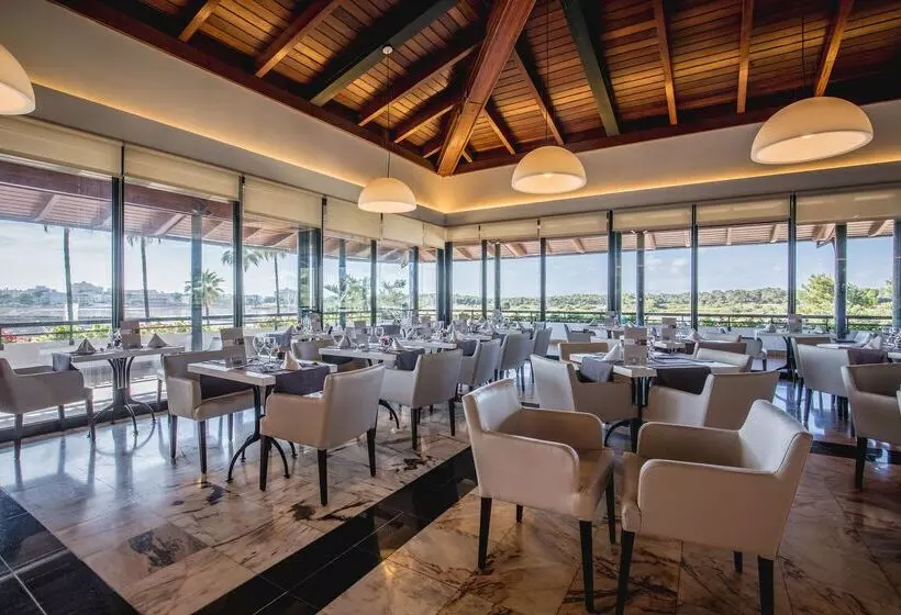 Отель blau colònia sant jordi