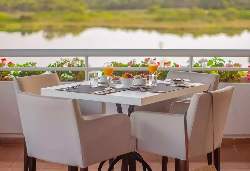 Отель blau colònia sant jordi