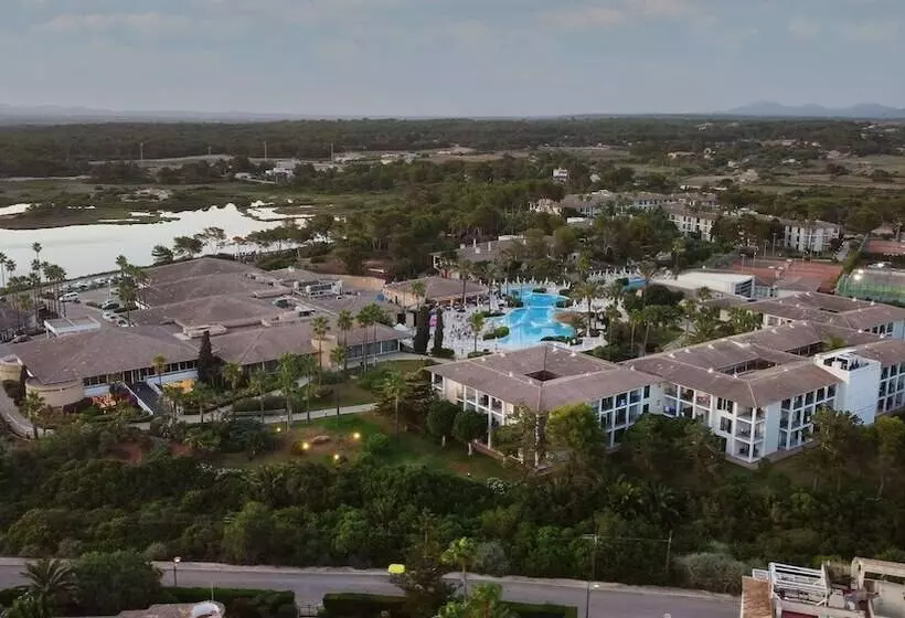 Отель blau colònia sant jordi