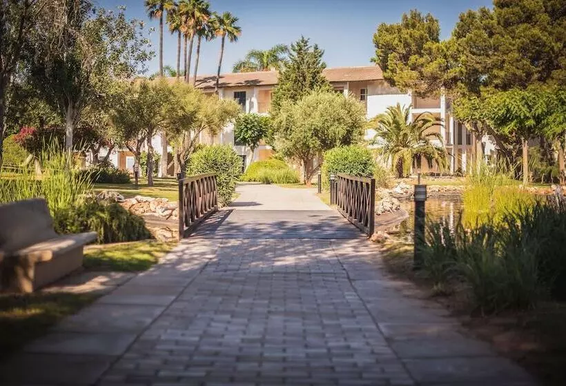 Отель blau colònia sant jordi