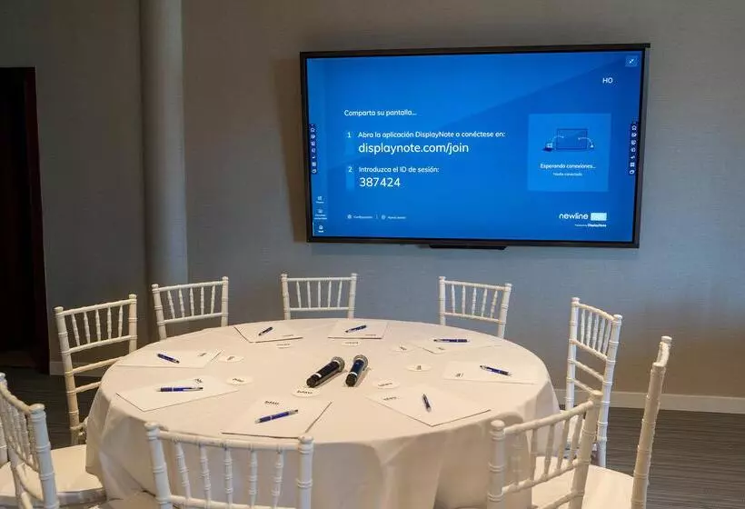 Отель blau colònia sant jordi