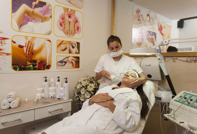 Club Paradiso Hotel & Resort