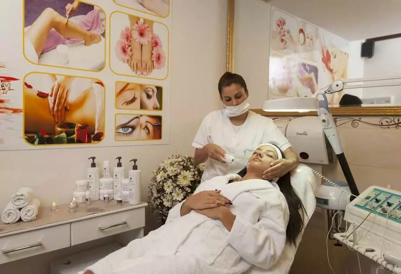 Club Paradiso Hotel & Resort