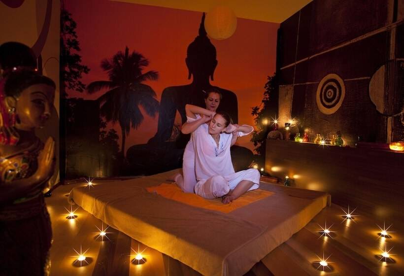 Club Paradiso Hotel & Resort