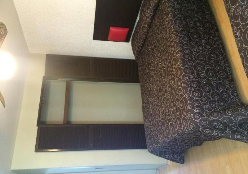 호텔 Colon Express