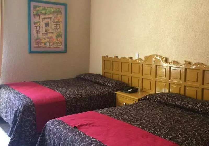 هتل Colon Express