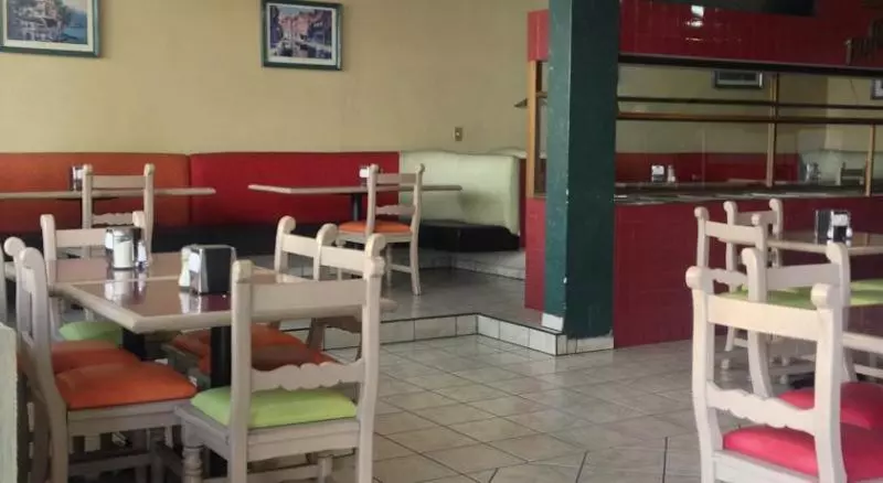 هتل Colon Express