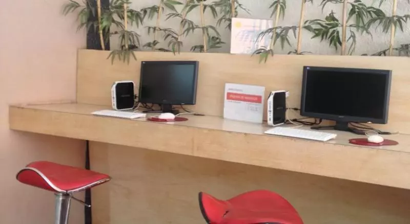 هتل Colon Express