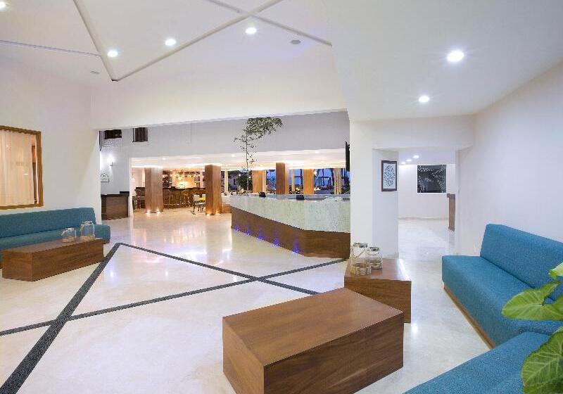 ホテル Crown Paradise Golden All Inclusive Resort Adults Only