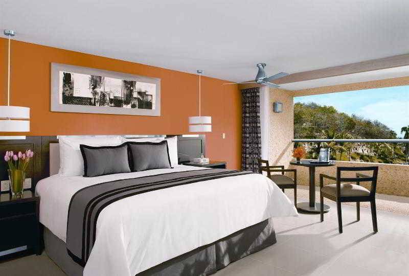 Отель Gala Beach Resort Huatulco