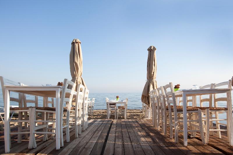 בית מלון כפרי Golden Star City Resort