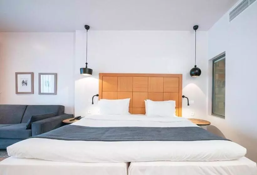 فندق Golden Star City Resort