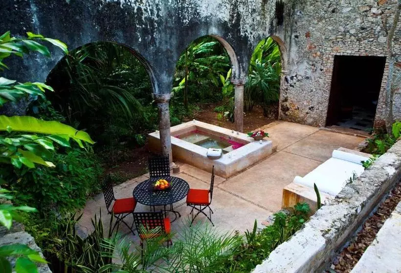 هتل Hacienda Santa Rosa De Lima