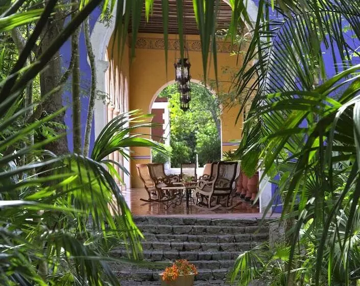 هتل Hacienda Santa Rosa De Lima