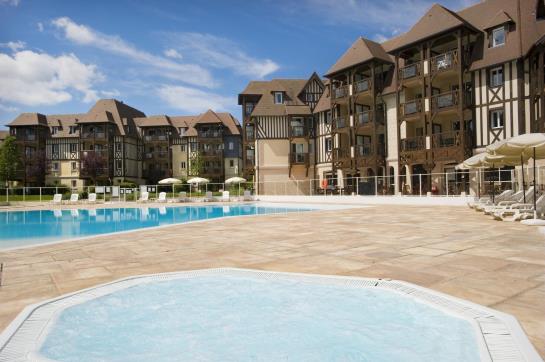 בית מלון כפרי Pierre & Vacances Résidence Du Golf Deauville