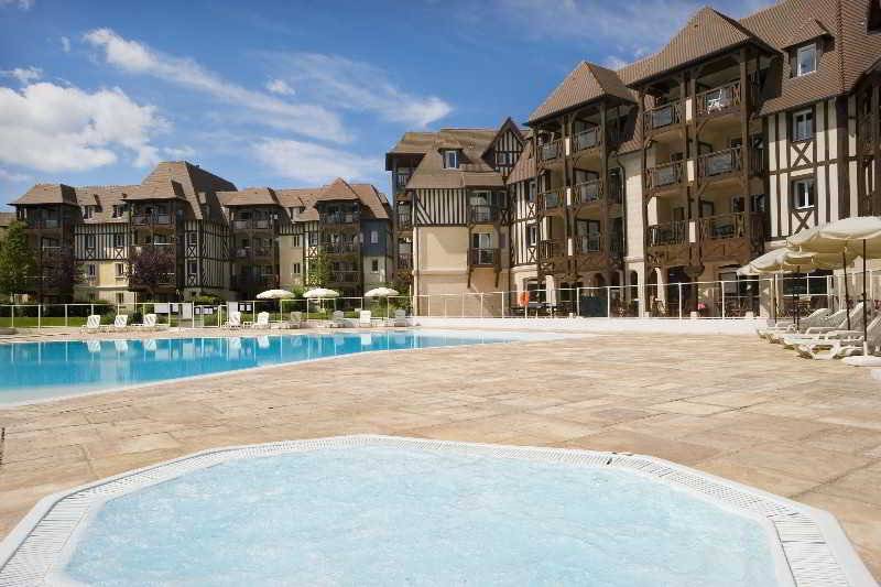 בית מלון כפרי Pierre & Vacances Résidence Du Golf Deauville