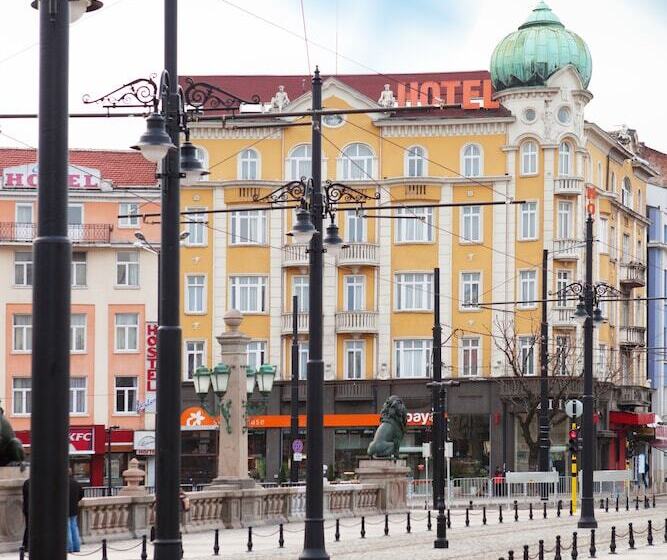 בית מלון כפרי Lion Sofia