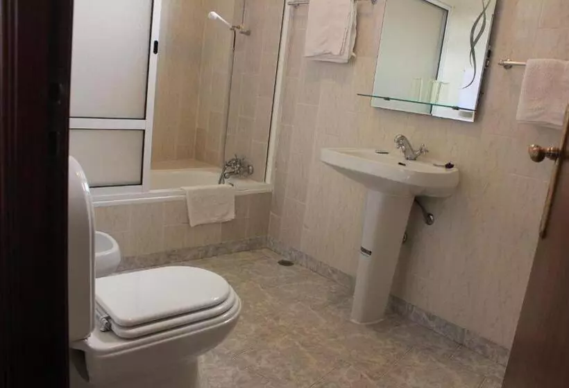 Отель Rural De Sanroque