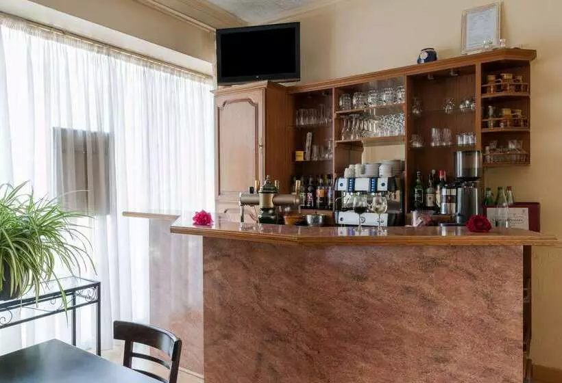 ホテル The Originals City, Hôtel Le Savoy, Caen