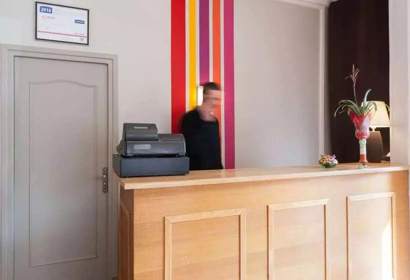 ホテル The Originals City, Hôtel Le Savoy, Caen