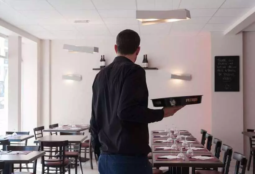 ホテル The Originals City, Hôtel Le Savoy, Caen