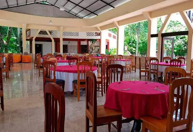 هتل Villas Kin Ha