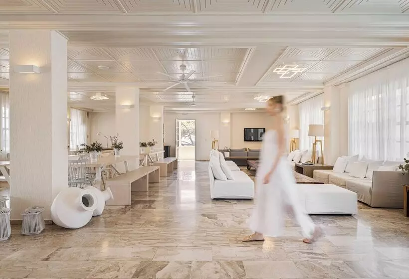 Ino Hotel & Suites