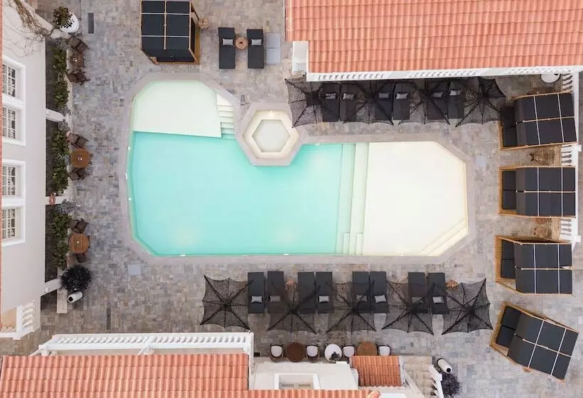 Ino Hotel & Suites