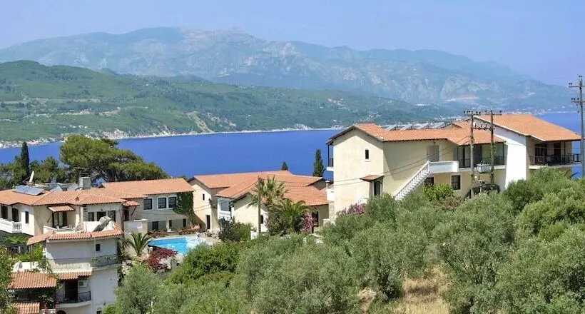 Ino Hotel & Suites