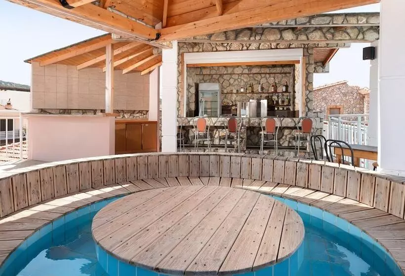 Marietta Hotel & Apartments