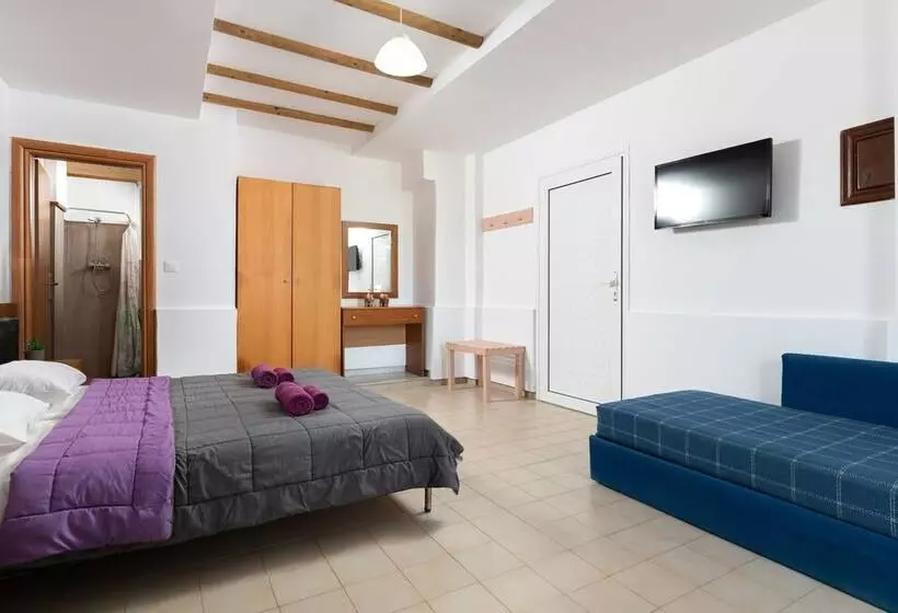 Marietta Hotel & Apartments