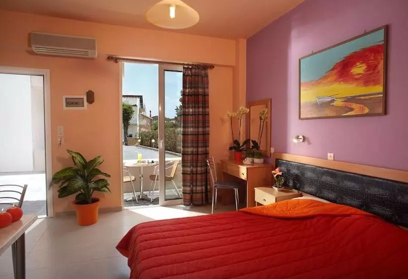 Marietta Hotel & Apartments