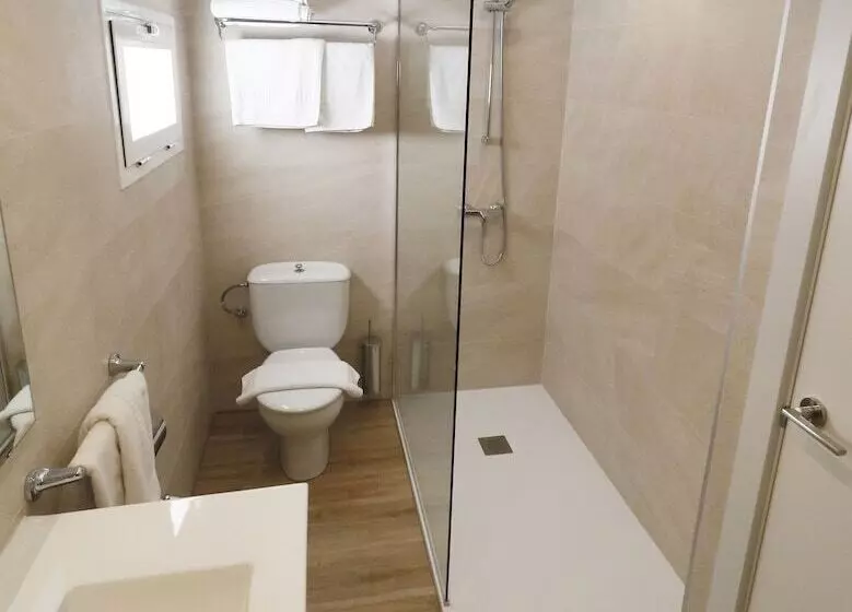 Naika Studios & Apartments