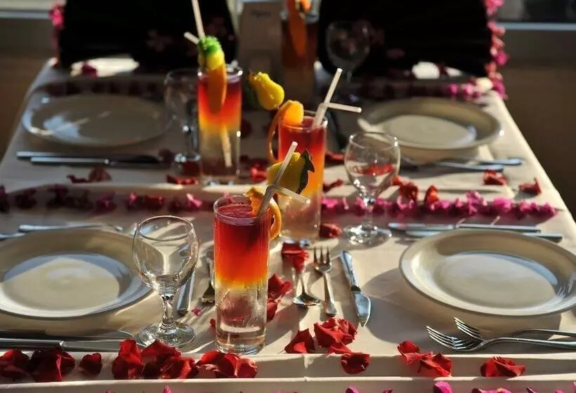 Asrın Beach Hotel All Inclusive