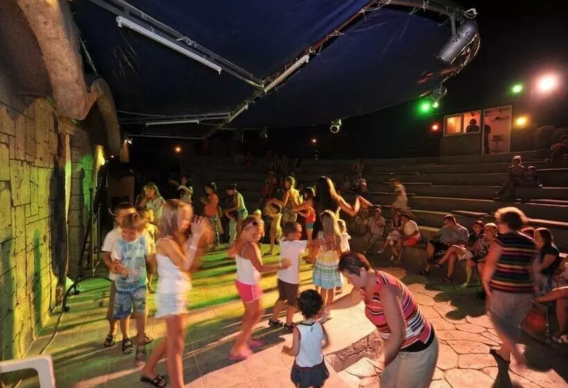 Asrın Beach Hotel All Inclusive