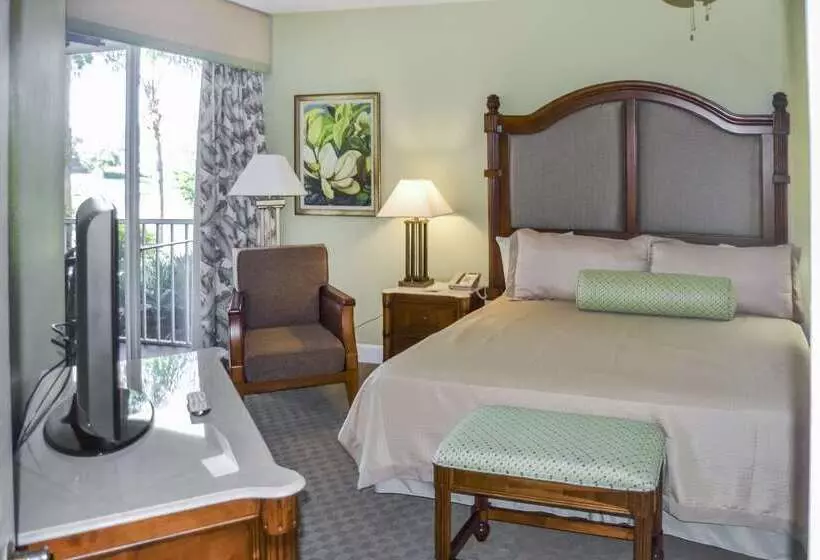 استراحتگاه Hilton Vacation Club Cypress Pointe Orlando