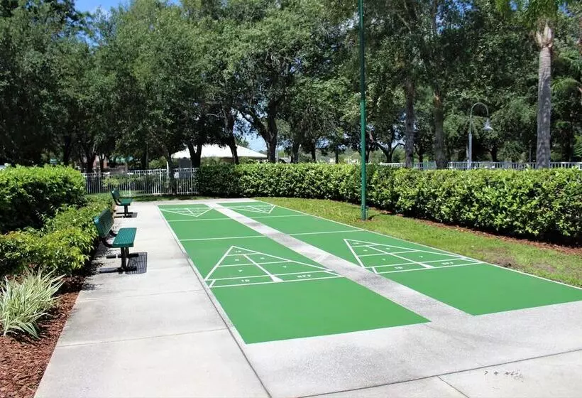 استراحتگاه Hilton Vacation Club Cypress Pointe Orlando