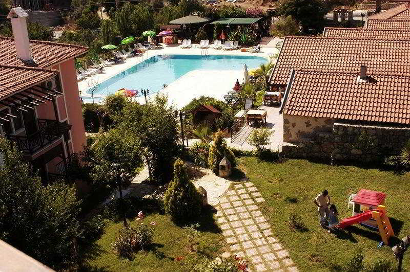 فندق Club Pink Palace