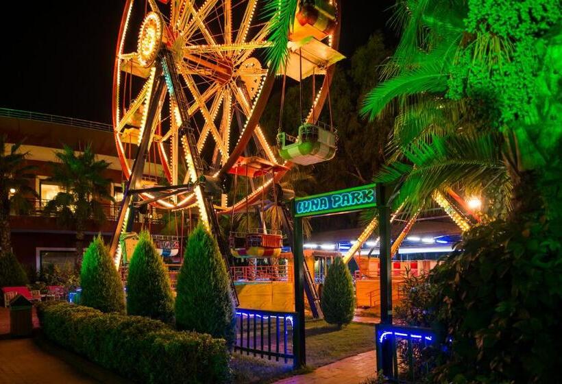 هتل Delphin Palace