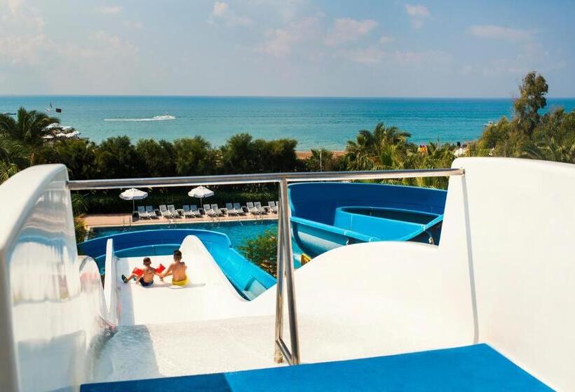 هتل Delphin Palace