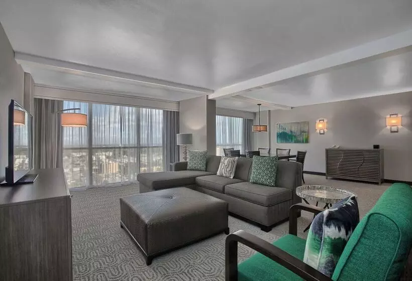 هتل Doubletree By Hilton At The Entrance To Universal Orlando