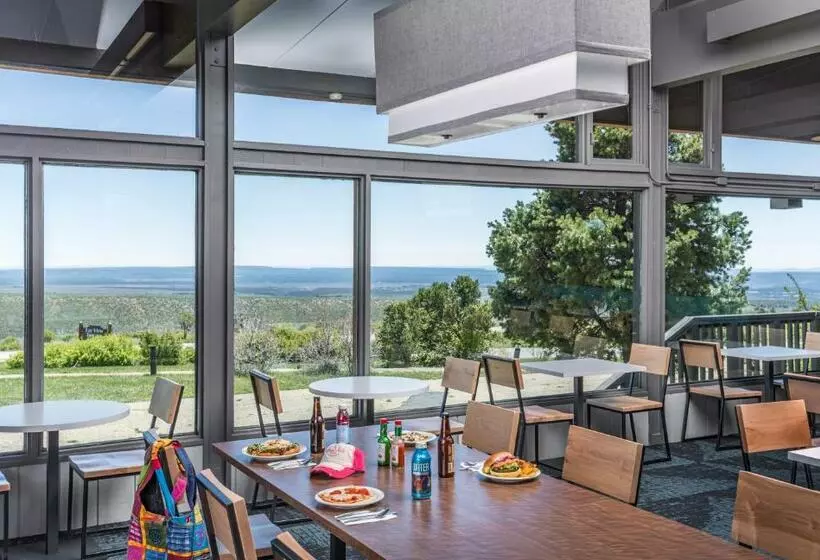 ホテル Far View Lodge