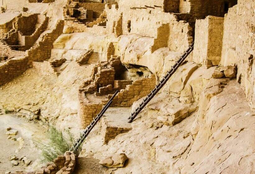 فندق Far View Lodge